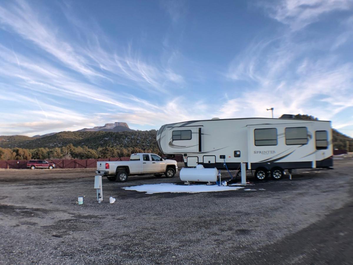 Tower 64 & Rv Motel 2*